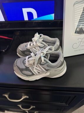 New Balance Kids Gray Mesh & Suede Lace-Up Sneakers